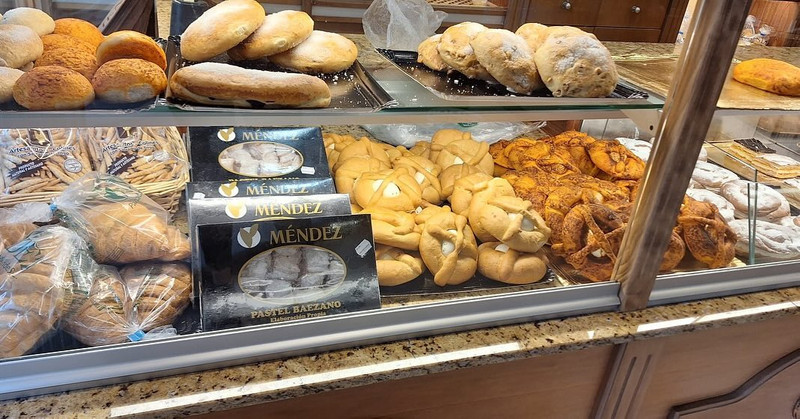 PANADERIA - CAFETERIA MENDEZ 17